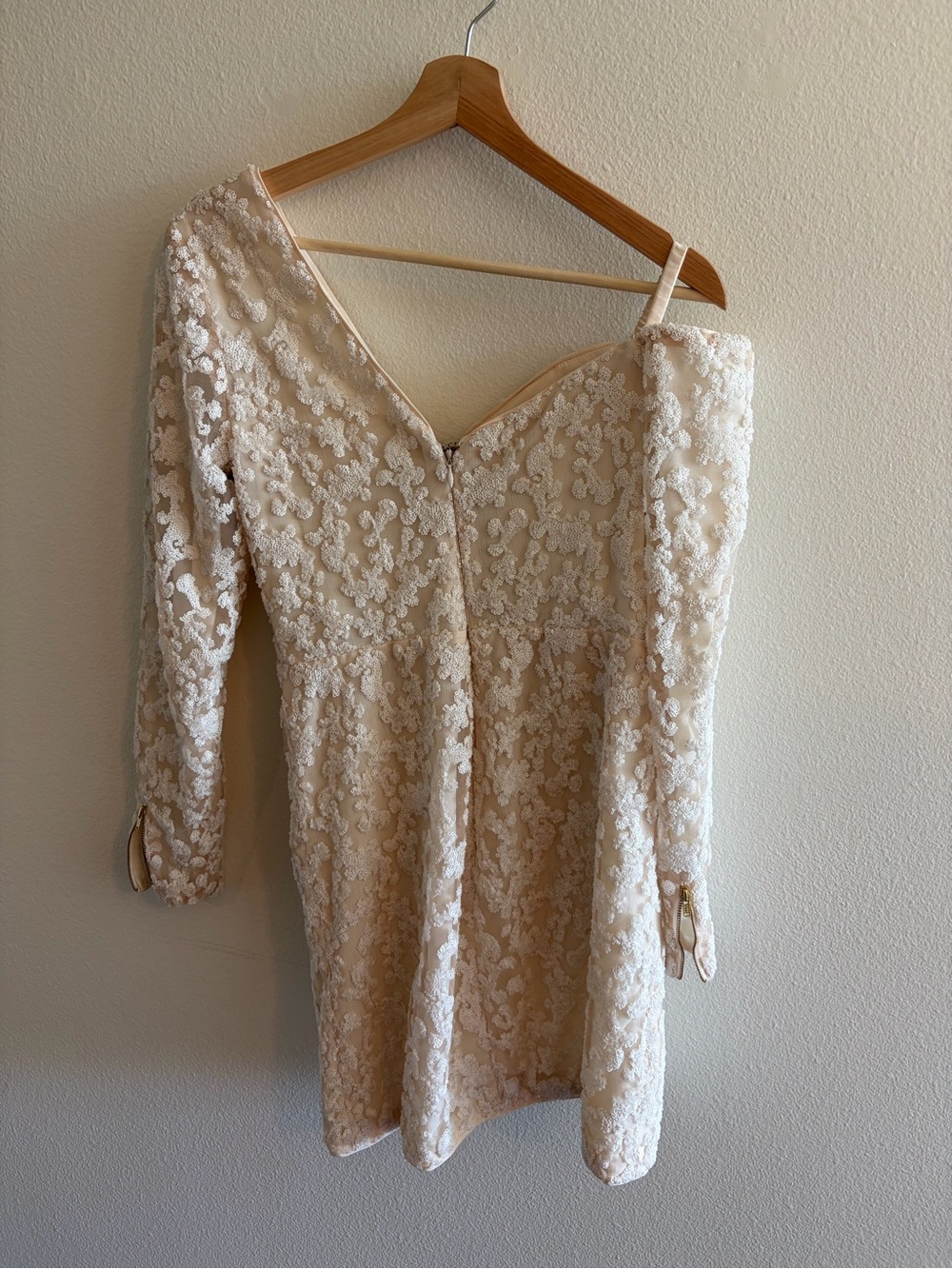 Self-Portrait One-Shoulder Cream Textured Ruffle Mini Dress - Picture 3 of 4